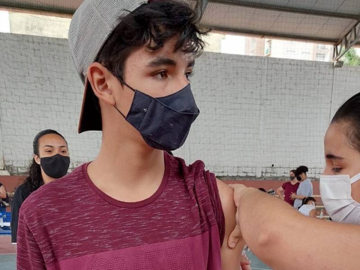 Covid-19: na sexta (29) tem vacinação de 2ª dose da Pfizer para pessoas de 21 anos que vacinaram até 25 de agosto
