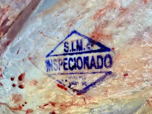 Governo de Arcos disponibiliza serviço que atesta a qualidade de carnes, laticínios e mel comercializados na cidade