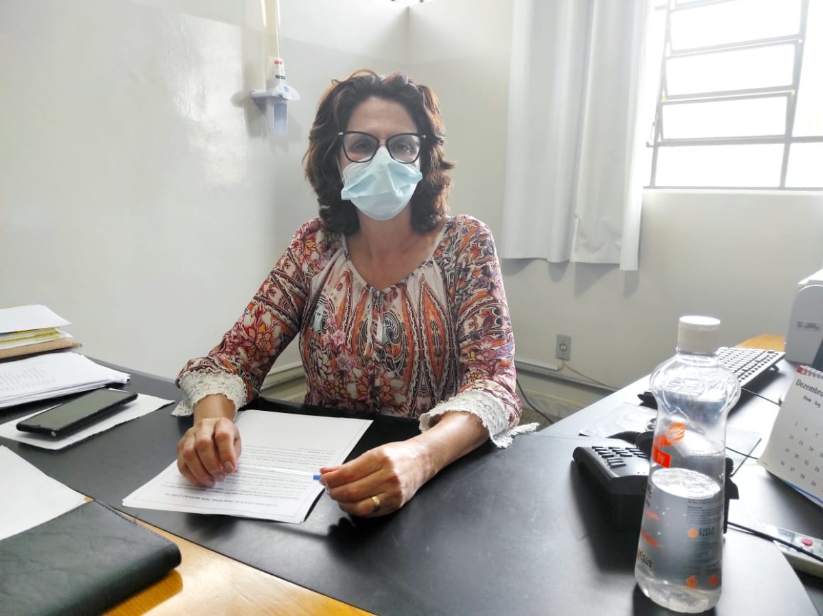 Adalgisa Borges fala sobre os tratamentos para o HIV disponibilizados pelo SUS em Arcos