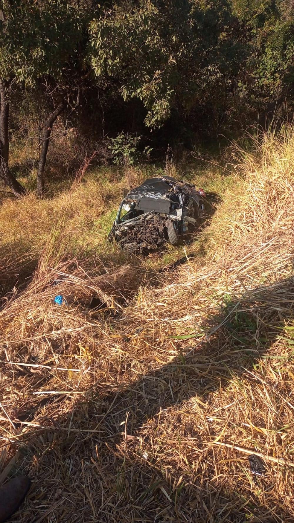 Homem morre após carro e carreta baterem de frente na BR 354 em Formiga