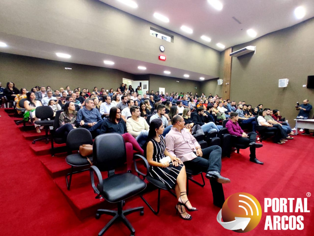 ACE/CDL em Arcos realiza noite de certificação aos ganhadores do Mérito Empresarial 2022