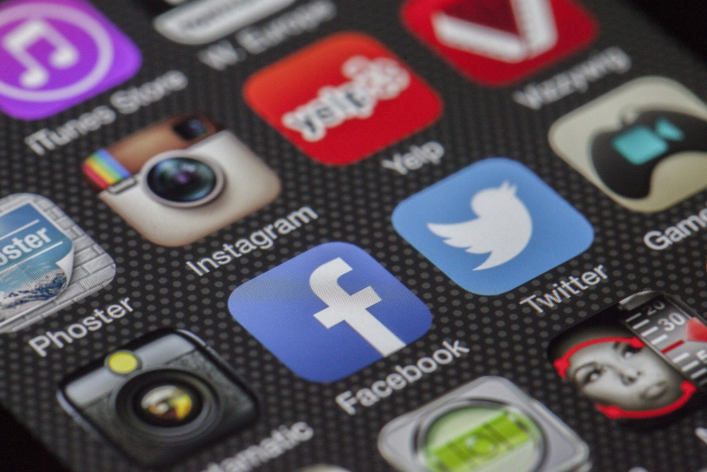 PERDI MINHA CONTA DO INSTAGRAM OU FACEBOOK. POSSO RECORRER AO JUDICIÁRIO?