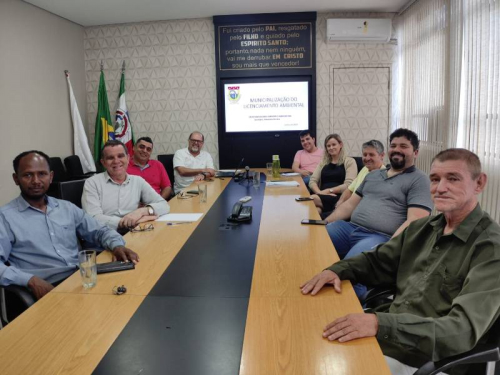 Prefeitura avança processo de municipalização do licenciamento ambiental e conta com apoio da Câmara
