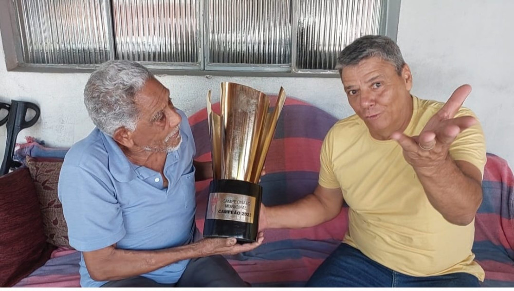 Homenagem em vida da Liga Arcoense de Desportos ao 1⁰ jogador de futebol de Arcos.