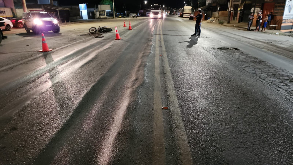 MOTOCICLISTA MORRE ATROPELADO POR CARRETA NAS MARGENS DA BR-354 EM ARCOS