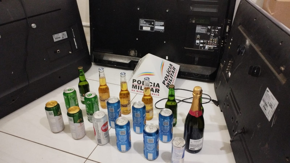Polícia Militar recupera televisores e bebidas furtadas na zona rural de Arcos
