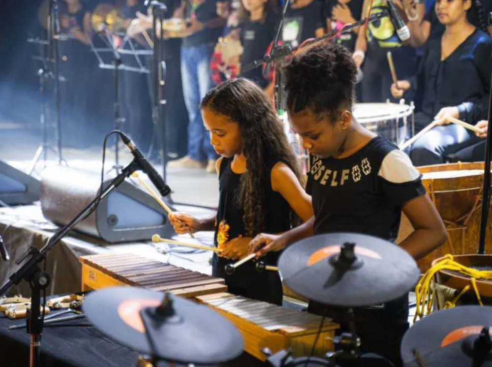 Orquestra Amare se apresenta em Arcos neste domingo (27)
