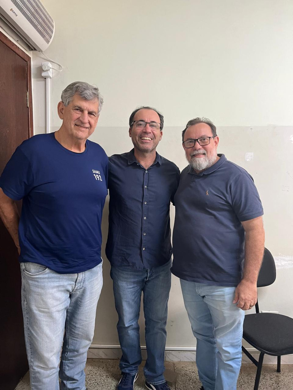 Prefeito Eleito de Arcos, Dr. Wellington Roque, discute melhorias no SAMU com diretores do Cis-URG
