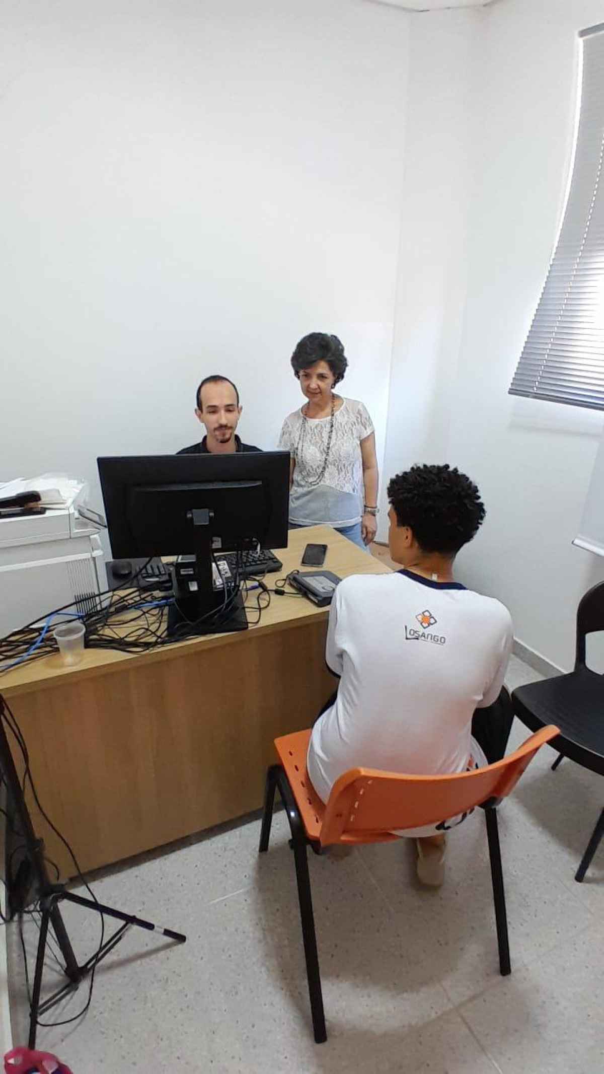Atendimento Itinerante em Arcos continua para facilitar o primeiro título