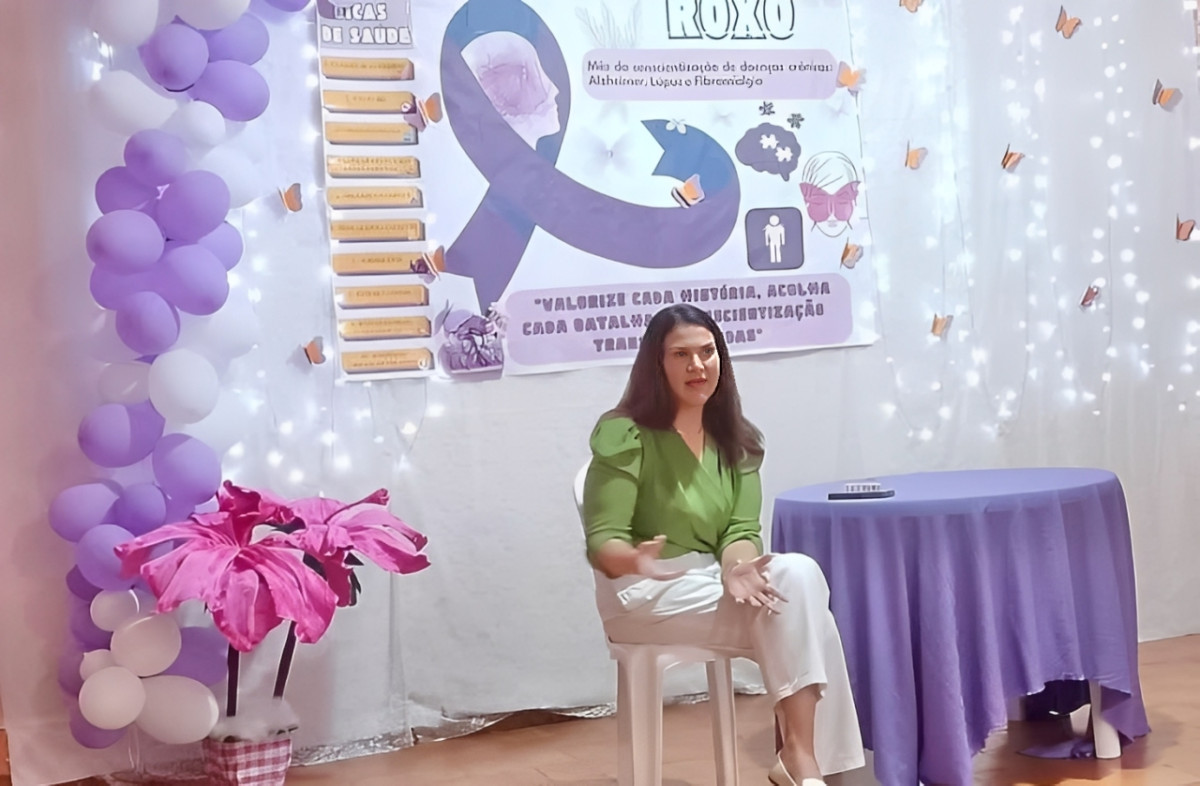Dra. Ylmara Chicri realiza palestra sobre Fevereiro Roxo no CRAS de Arcos