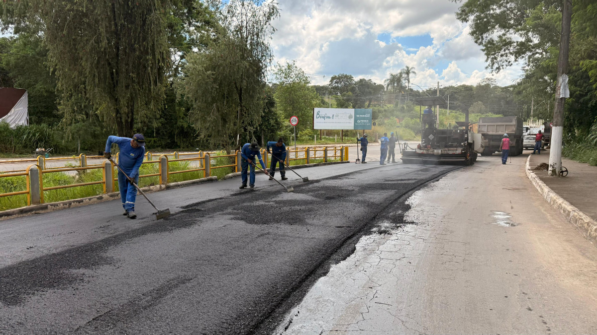 Prefeitura de Arcos inicia recuperação de vias na região da Sanitária