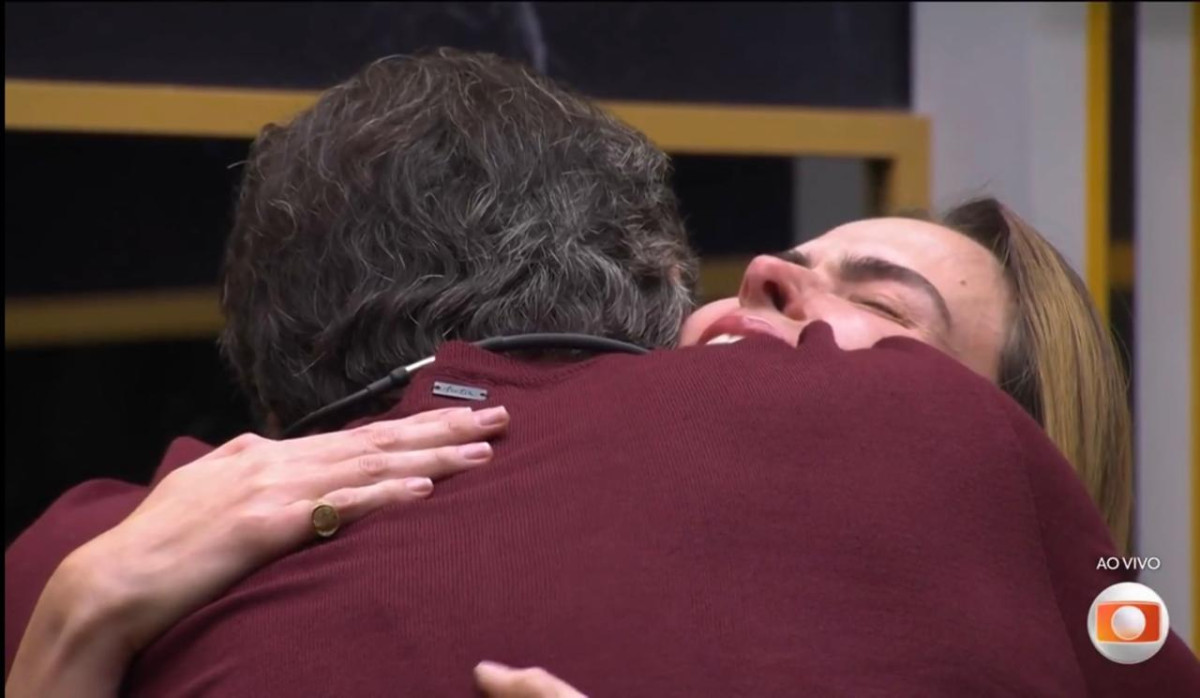Ana Paula Renault e Tadeu Schmidt: a lição de luto e trabalho na final do BBB 26