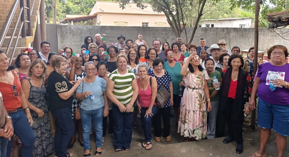 Clube Arcoense Renovação de Vida realiza homenagem ao Dia das Mães