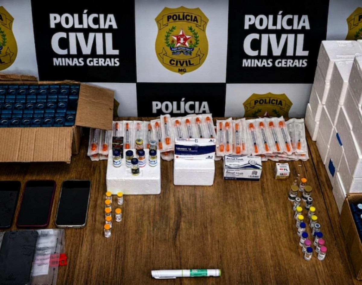 PCMG prende três por comércio irregular de medicamentos em Arcos