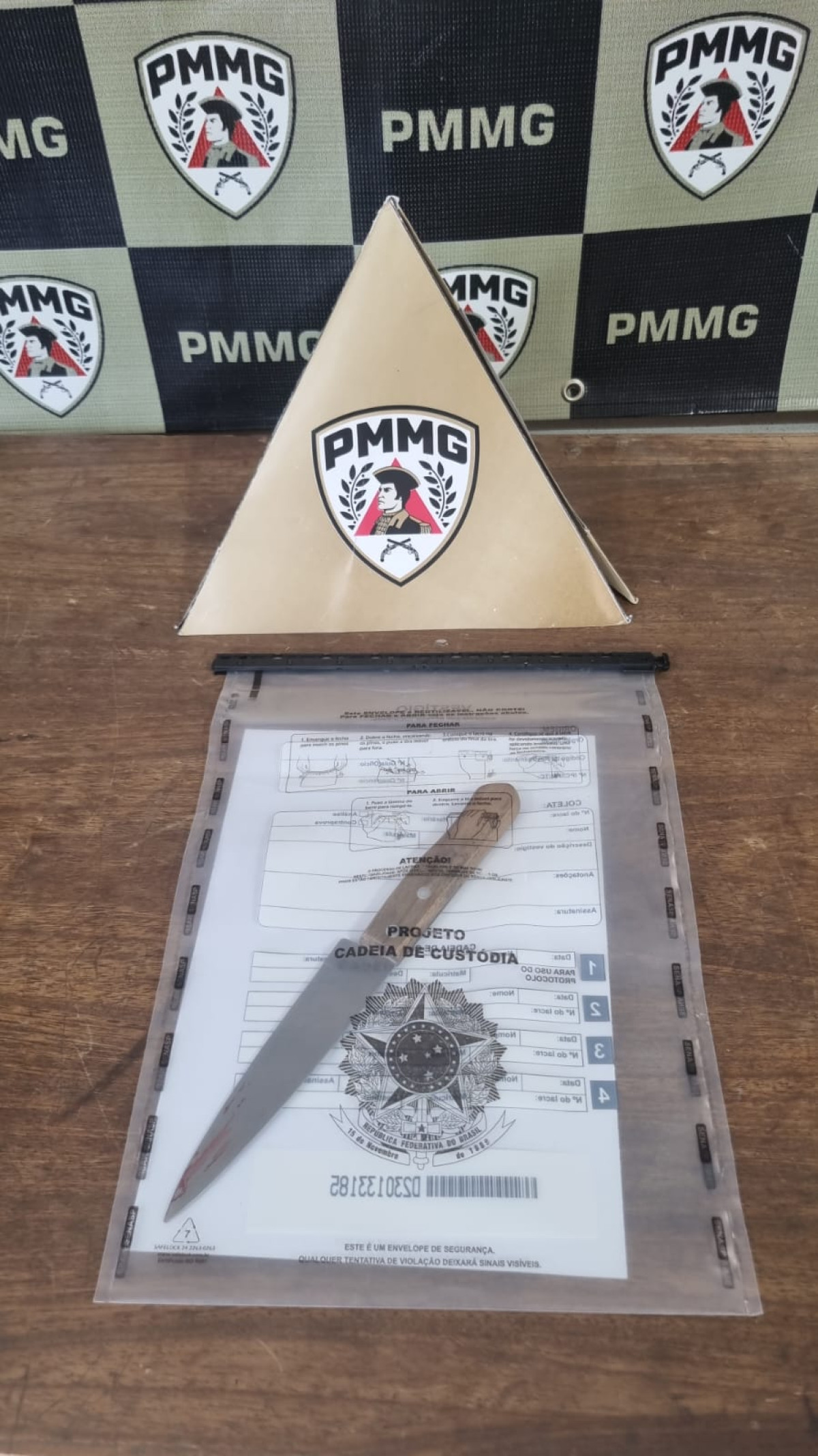 Homem é preso pela PM por atingir tio com facada em Arcos